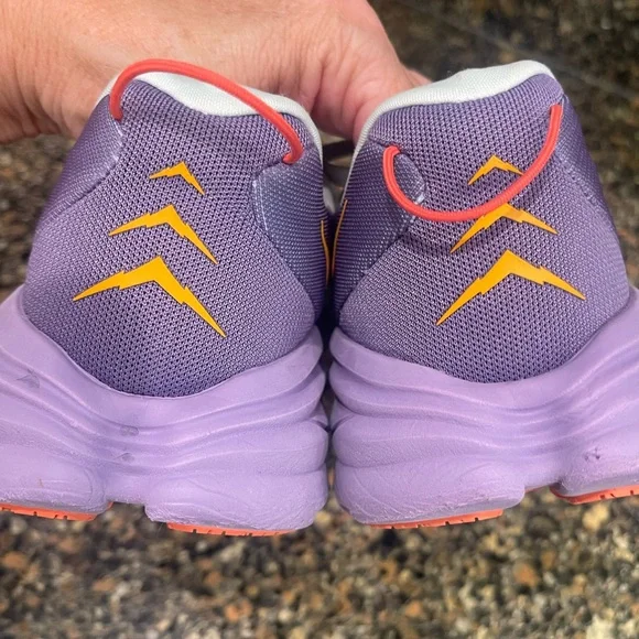 Hoka Light Blue and Purple Running Shoes rincon3 size 8.5 - Picture 8 of 9